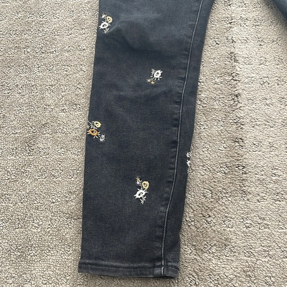 Abercrombie Jeans - Picture 2 of 5